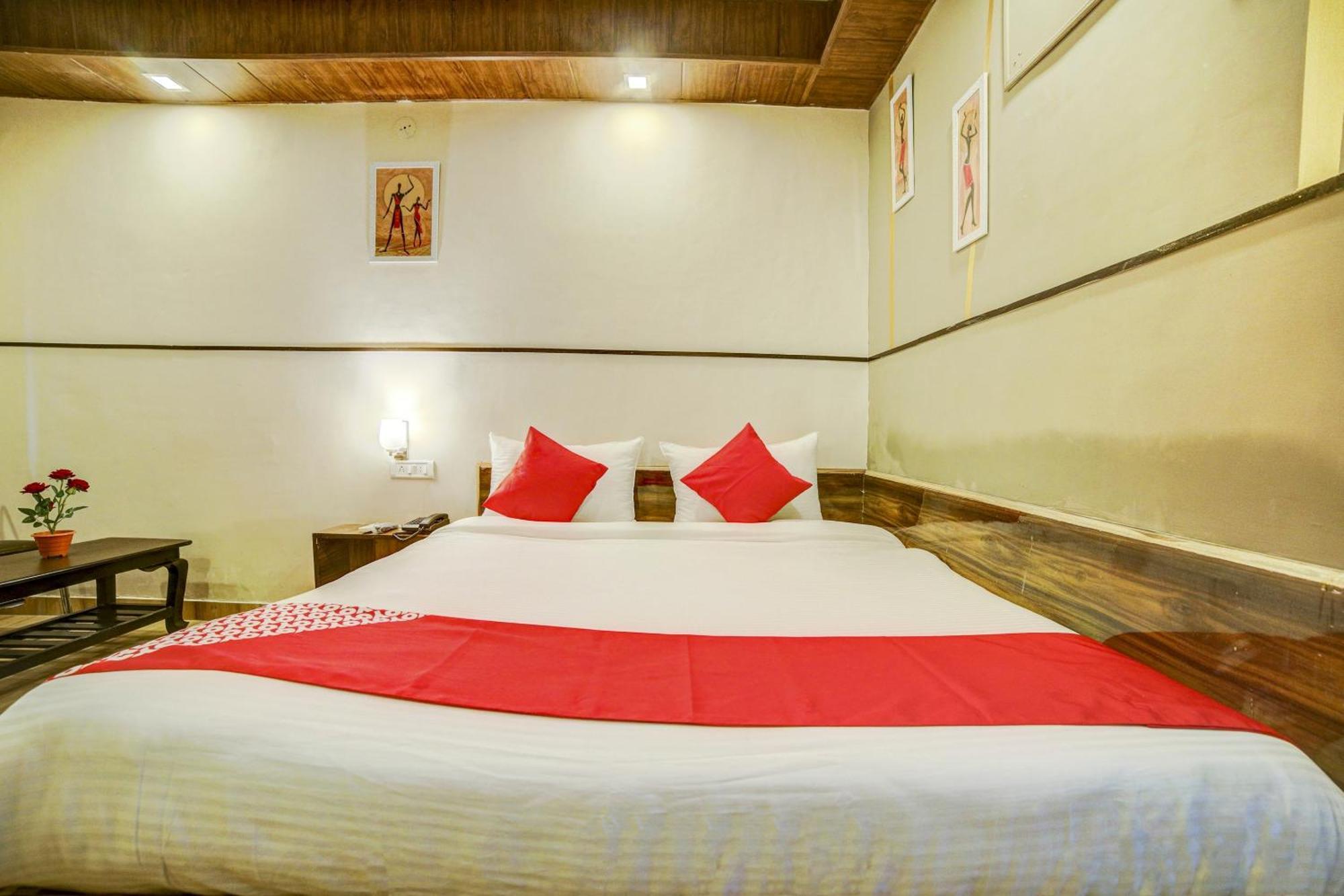 OYO 47759 Hotel Vip Kota  Buitenkant foto